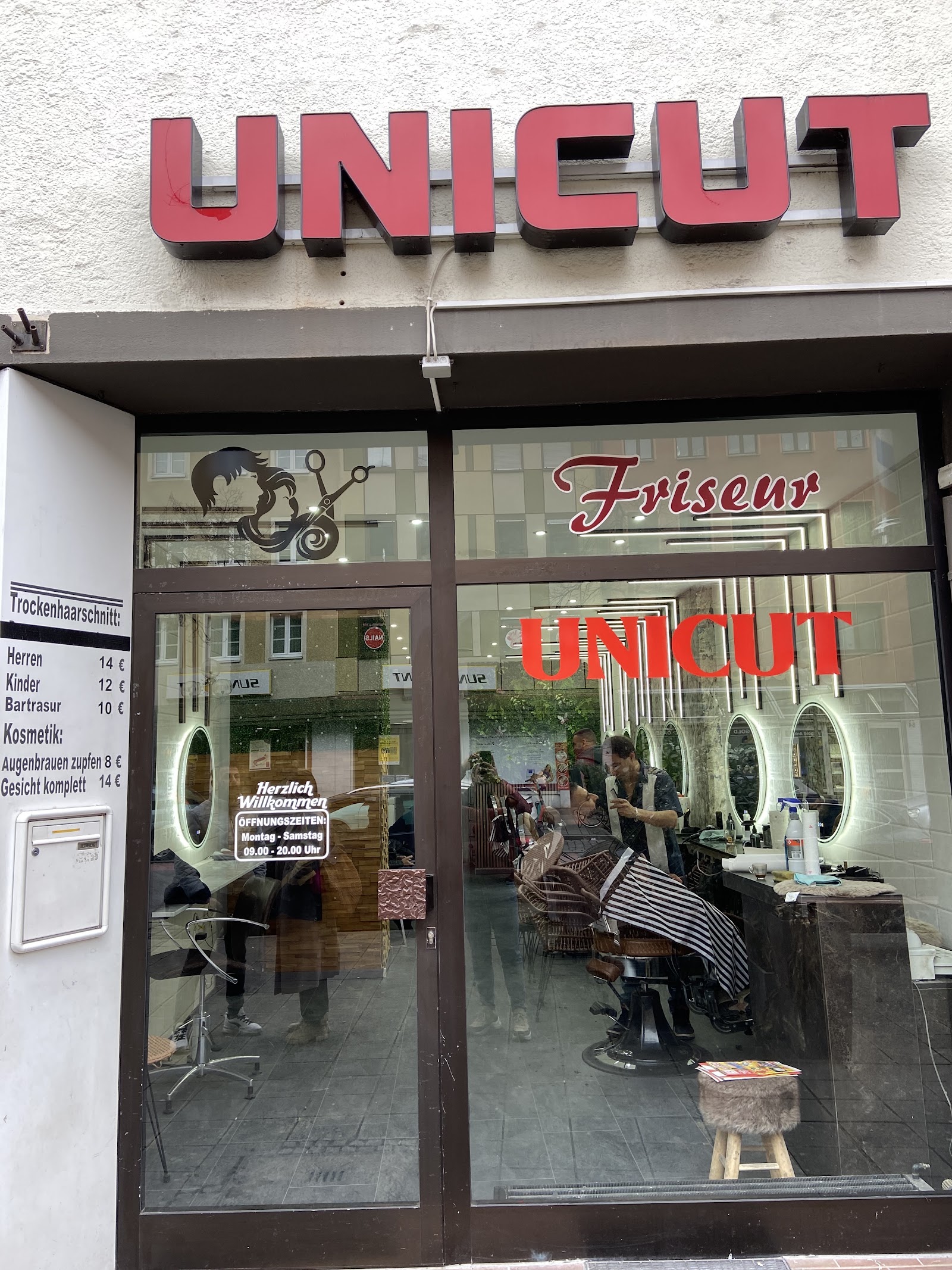 Friseur Unicut Nürnberg – Haar- und Bartschnitt